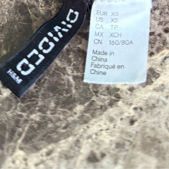 H&M Black Sweater with Green and Pink Graphic - Picture 5 of 6